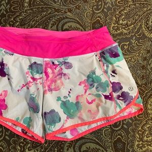Lululemon Speed Short Size 6
